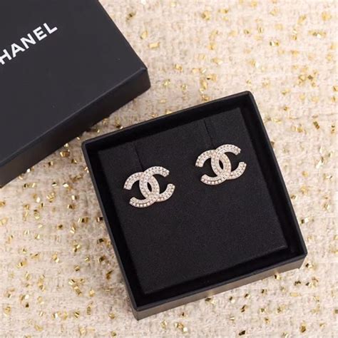 anello chanel doppia c|Orecchini .